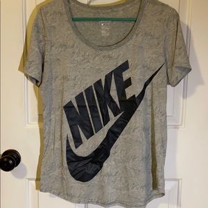 Women’s Nike Short Sleeve Tee